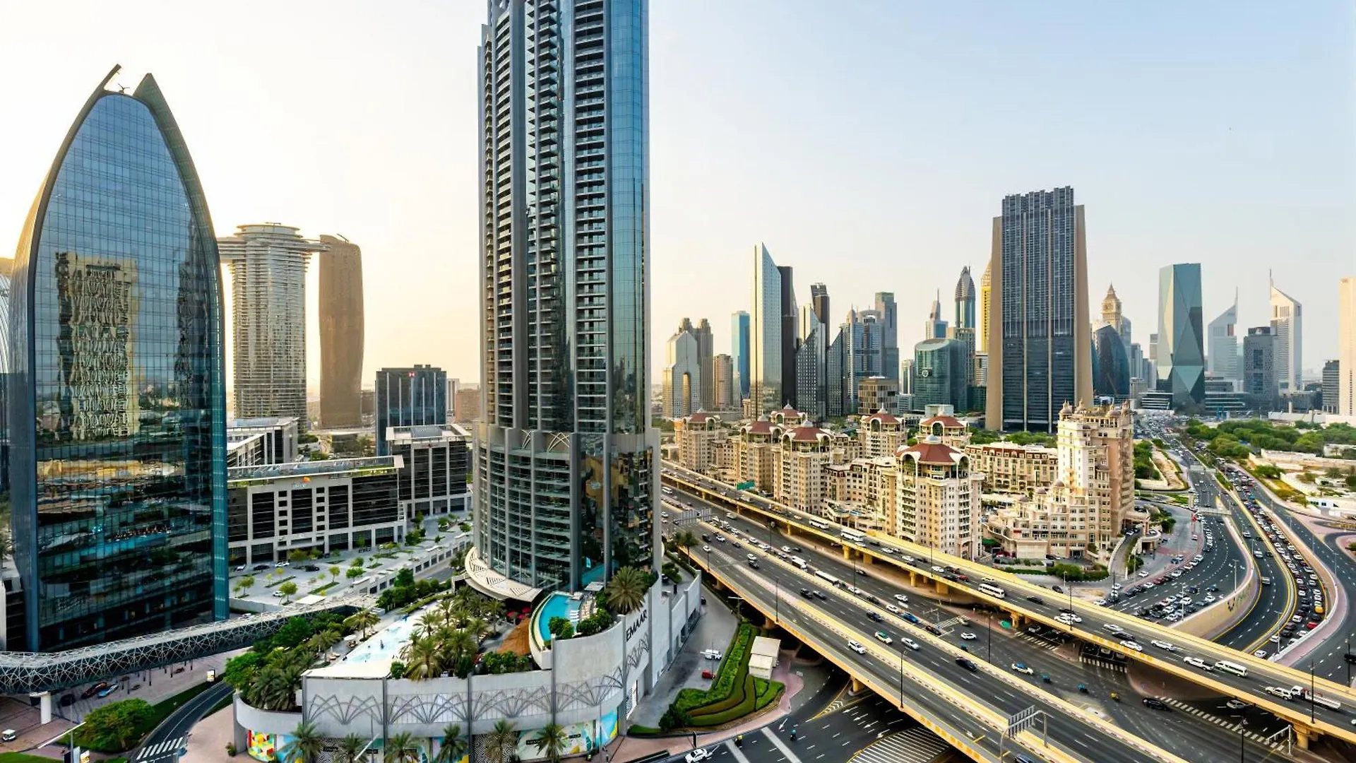 Chic Luxe Studio Dubai Mall
