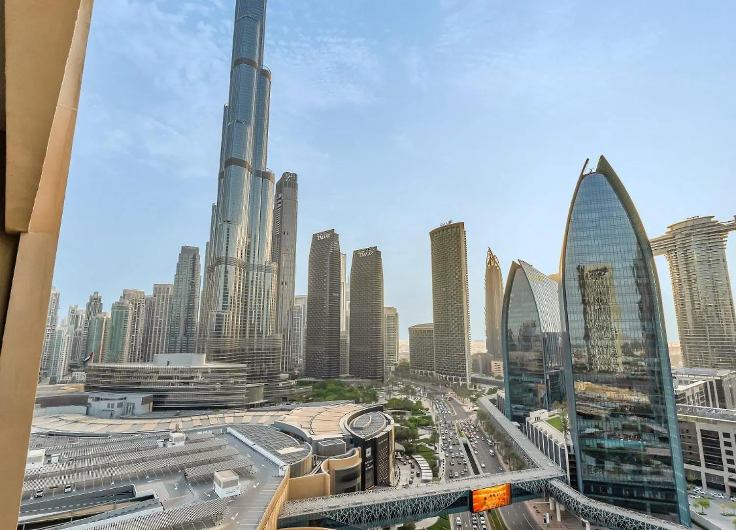 Chic Luxe Studio Dubai Mall